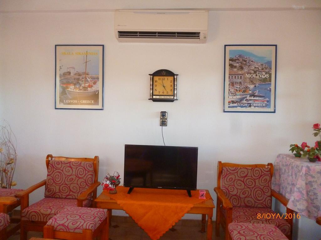 Golden Sun Rooms Pyrgi Thermis Extérieur photo