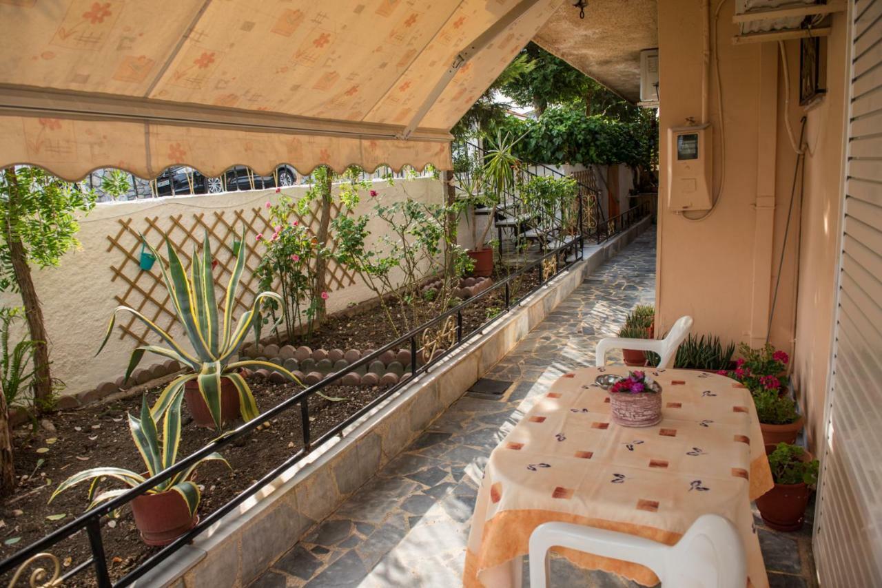 Golden Sun Rooms Pyrgi Thermis Extérieur photo